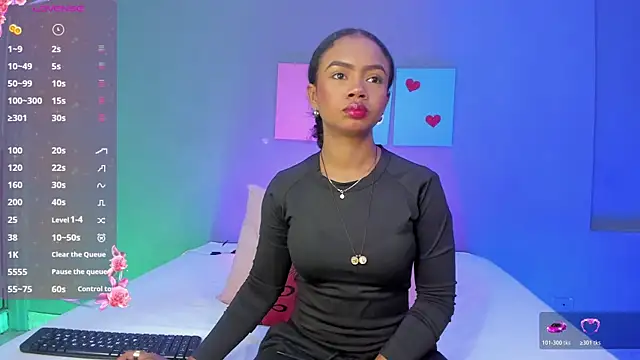 EmmaSmith06 online show from November 6, 2025, 5:06 pm