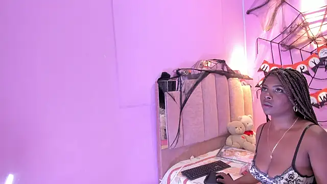 LoveQueen2 online show from October 22, 2025, 11:42 am