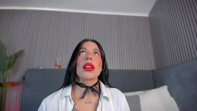 emelie 89 online show from June 12, 2026, 12:25 pm