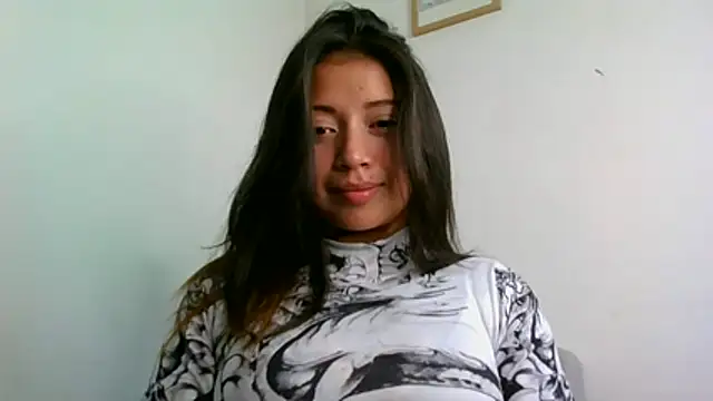 katherodriguezx online show from June 11, 2026, 9:01 pm