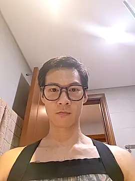 horny slavedog online show from November 17, 2025, 9:13 am