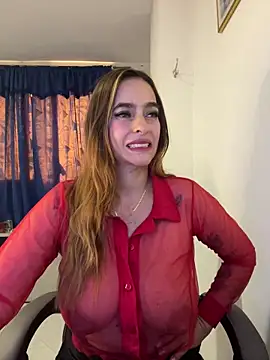 Alessandra Schmoll online show from June 19, 2026, 3:18 pm