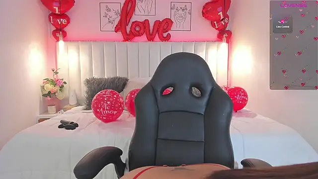 ivy collins online show from February 15, 2025, 1:10 am