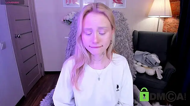 MalenaErnman online show from January 20, 2025, 1:32 pm