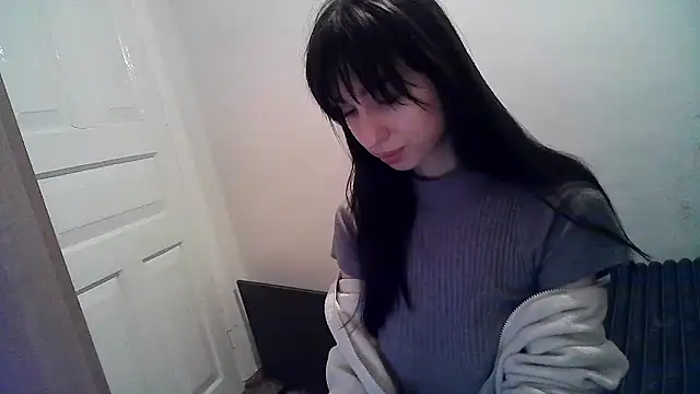 ElizaSwon online show from September 28, 2025, 3:52 pm