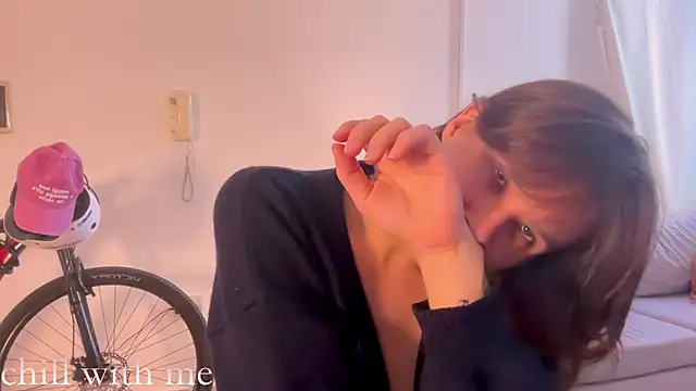 Snapshot of Your_Hand_In_mine chatting on March 20, 2026, 7:04 pm Your Hand In mine online show from March 20, 2026, 7:04 pm