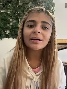 pamell col online show from December 12, 2024, 10:09 pm