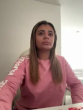 pamell col online show from November 2, 2025, 1:27 pm