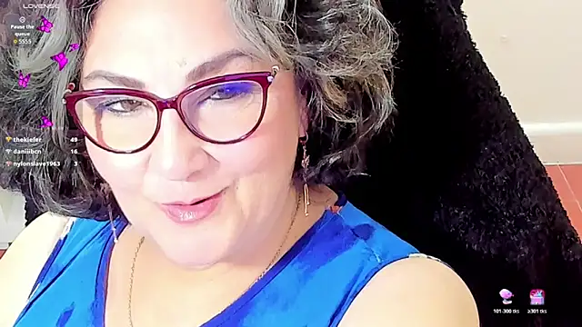 cataleya mom online show from November 17, 2025, 3:10 am