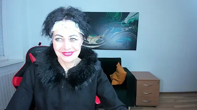 Snapshot of Silvia_Wallec chatting on March 12, 2026, 6:56 pm Silvia Wallec online show from March 12, 2026, 6:56 pm