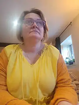 lady charlyne online show from May 12, 2026, 6:14 pm