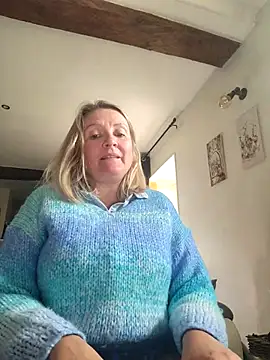 lady charlyne online show from February 27, 2025, 12:01 pm