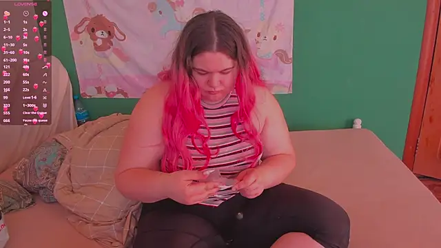 Freakcute  online show from March 16, 2025, 2:22 pm