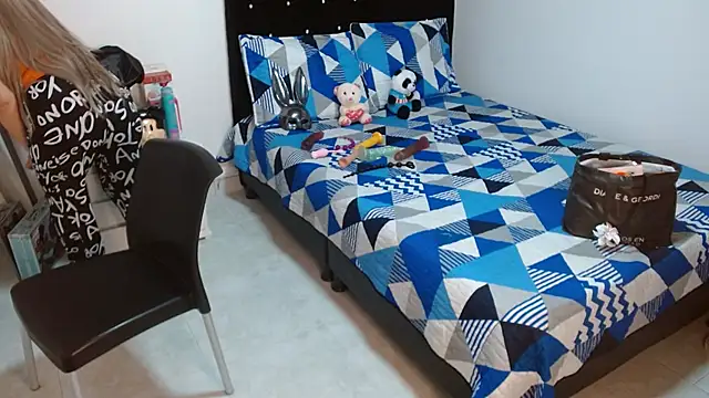 soniafuckboobs online show from September 29, 2025, 12:55 pm