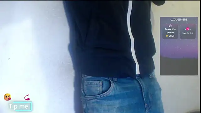 GrayHornyX online show from December 22, 2025, 6:46 am