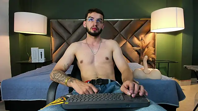 Michael magno online show from October 6, 2025, 12:45 am