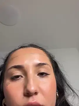 Coco-Love online show from October 21, 2025, 5:45 pm