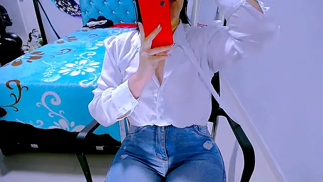 BitterMomXxx online show from March 10, 2026, 1:59 pm