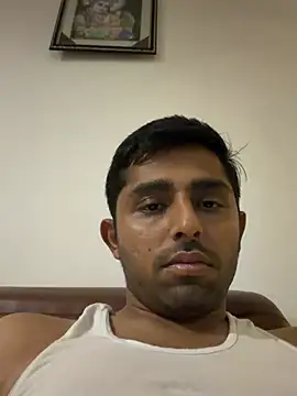 rhuh3991 online show from June 15, 2026, 2:39 pm