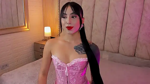 catalina  23 online show from September 18, 2025, 9:07 pm