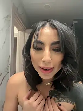 Snapshot of catalina__23 chatting on December 5, 2025, 7:45 pm catalina 23 online show from December 5, 2025, 7:45 pm