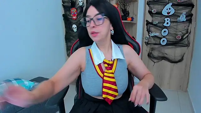  amanda seyfried19 online show from October 29, 2025, 5:12 pm