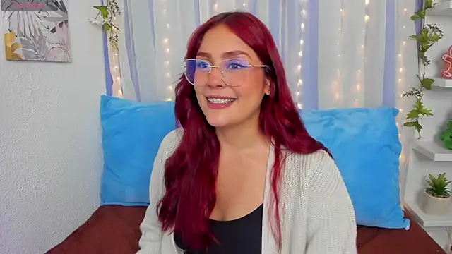 HazzelGray online show from January 10, 2025, 2:45 pm