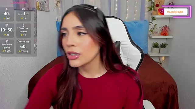 HazzelGray online show from September 20, 2025, 2:44 pm