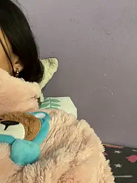 Snapshot of hannahb-e chatting on March 18, 2026, 12:51 pm hannahb-e online show from March 18, 2026, 12:51 pm