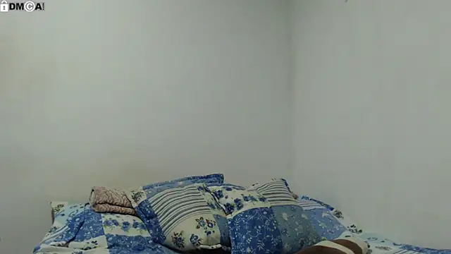 AlinaWoolf  online show from February 28, 2026, 12:21 am