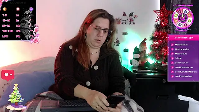 katie joness  online show from November 17, 2025, 12:09 pm