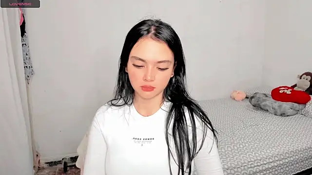 Sarah angell online show from December 30, 2024, 1:47 pm