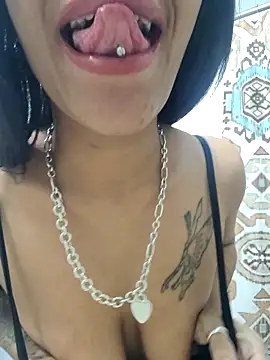 mariah2299 online show from January 16, 2026, 4:27 am