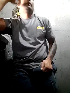 hecwil8 online show from November 25, 2025, 12:27 pm