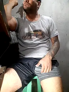 hecwil8 online show from February 20, 2026, 12:29 pm