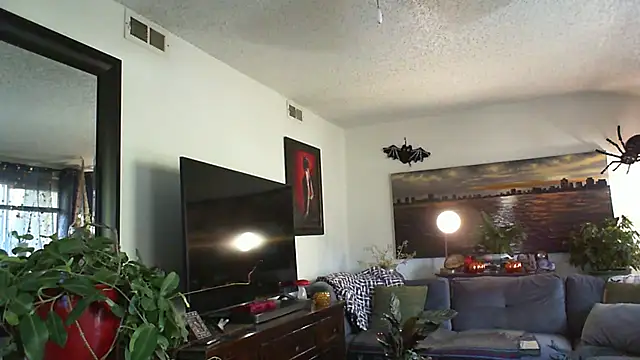 CeceilaMoon online show from October 23, 2025, 2:38 pm