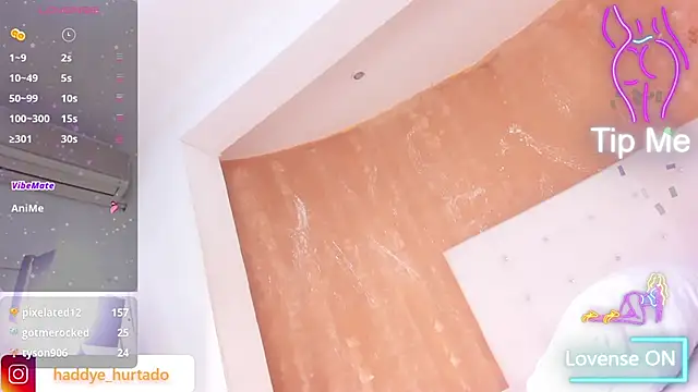 shenielxx online show from November 12, 2025, 6:01 pm