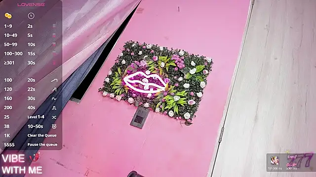 shenielxx online show from July 19, 2026, 3:48 am