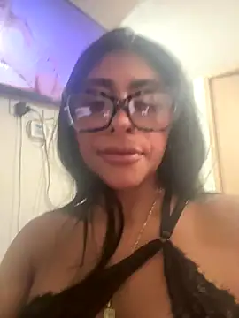 canela 10 online show from September 28, 2025, 3:02 am