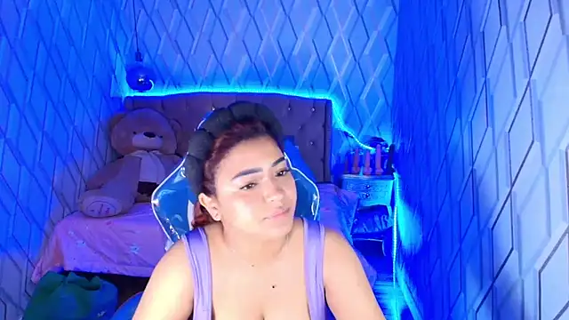 NicolleTaylor online show from November 15, 2025, 12:47 am