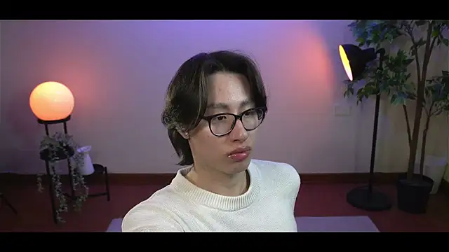 SrLuis18 online show from February 17, 2025, 10:05 pm