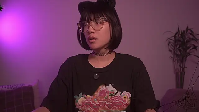 meganmei666 online show from October 13, 2025, 2:02 am