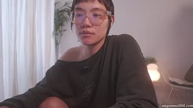 meganmei666 online show from April 30, 2026, 8:57 pm