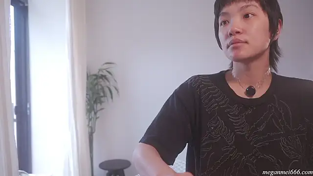 meganmei666 online show from May 11, 2026, 5:54 pm