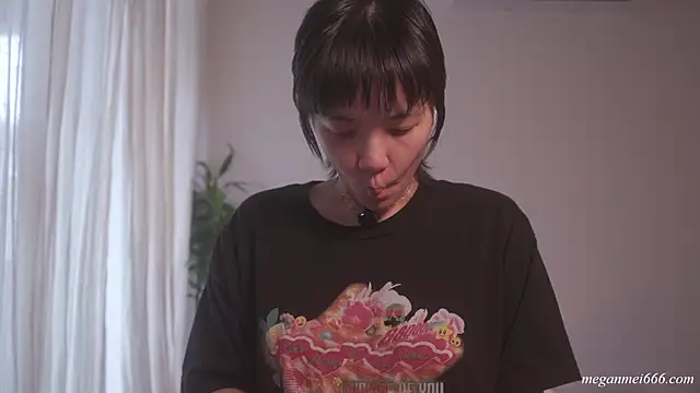 meganmei666 online show from June 23, 2026, 6:17 pm