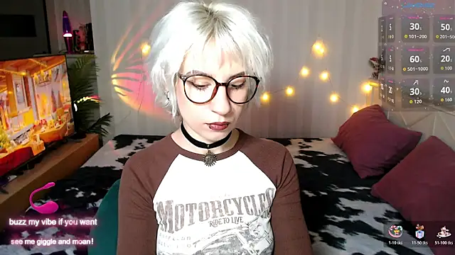  Moonlight t online show from December 16, 2025, 8:51 am