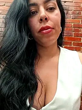 Emily Wane online show from July 14, 2026, 7:42 pm