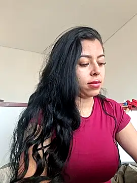 Emily Wane online show from July 3, 2026, 9:32 pm