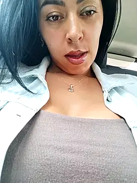 Emily Wane online show from October 13, 2025, 4:08 pm