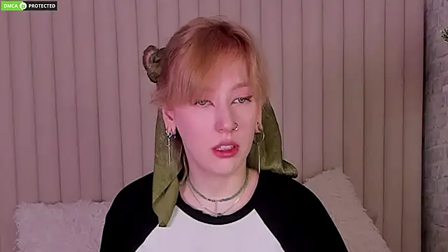 RachelCart online show from September 29, 2025, 3:02 am